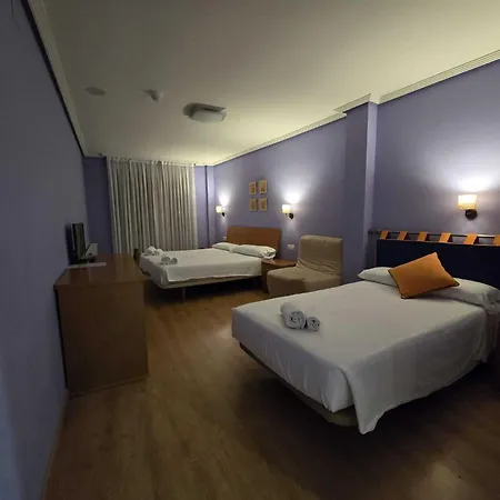 Hotell El Roble Palentino 2*